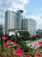 廣西醫科大一附院內科大樓（2006年度魯班獎）